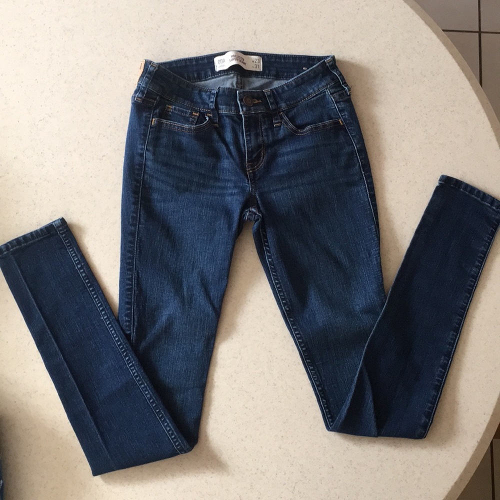 Hollister Super Skinny Jeans